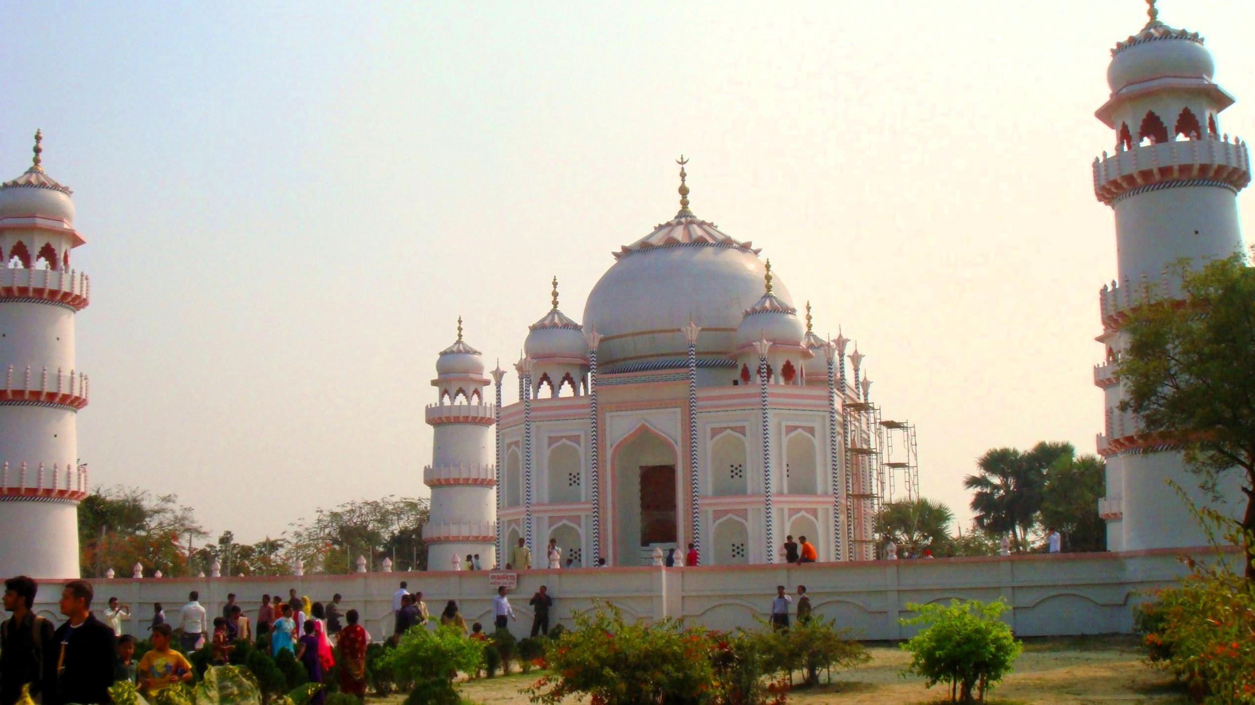 Banglar_TajMahal